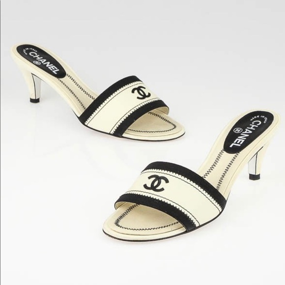 CHANEL Shoes - CHANEL White Leather Embroidered CC Slide Mules 39